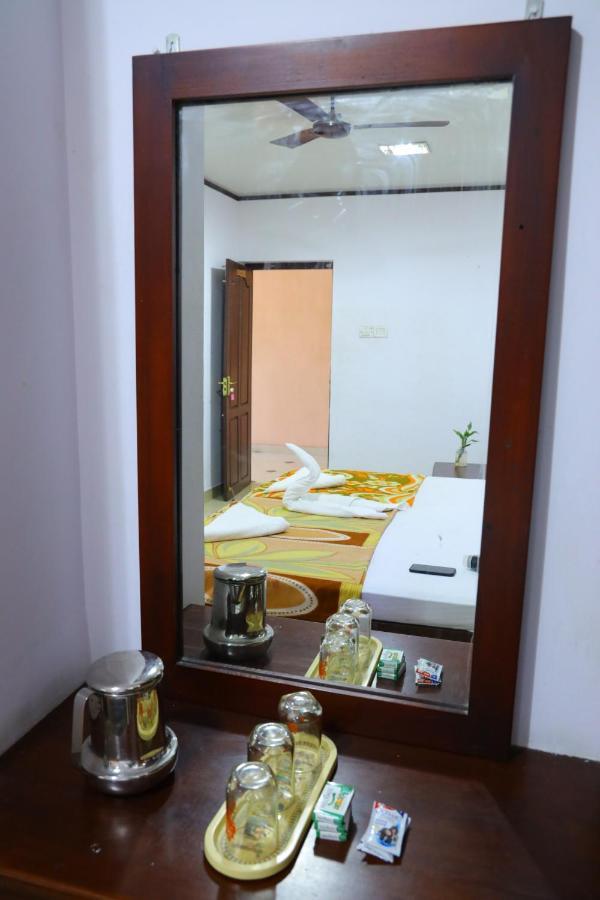 Ambalapulai Ramanilayam Tourist Home מראה חיצוני תמונה